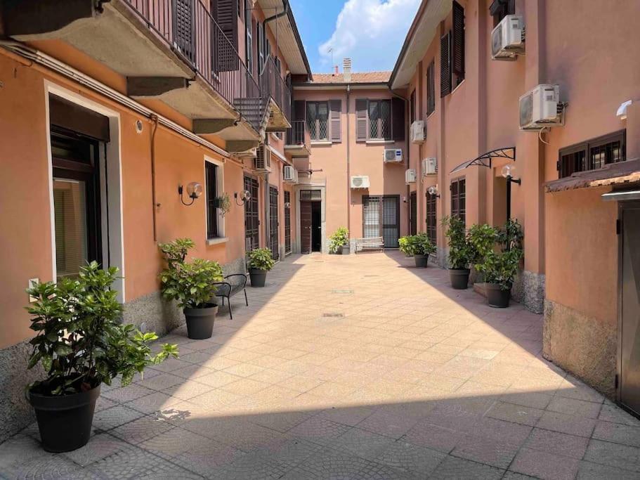 Corte Del 6 - Cozy Modern Flat B ميلان المظهر الخارجي الصورة