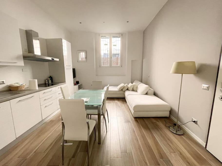 Corte Del 6 - Cozy Modern Flat B ميلان المظهر الخارجي الصورة